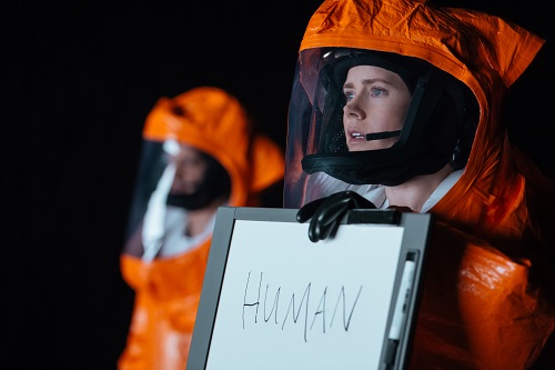 Amy Adams as Louise Banks in ARRIVAL by Paramount Pictures Photo credit: Jan Thijs © 2016 PARAMOUNT PICTURES. ALL RIGHTS RESERVED.