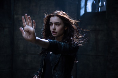 Clary Fray (Lily Collins) in MORTAL INSTRUMENTS: CITY OF BONES. PHOTO BY:	Rafy COPYRIGHT:	2013 Constantin Film International GmbH and Unique Features (TMI) Inc. All rights reserved. ALL IMAGES ARE PROPERTY OF SONY PICTURES ENTERTAINMENT INC. FOR PROMOTIONAL USE ONLY. SALE, DUPLICATION OR TRANSFER OF THIS MATERIAL IS STRICTLY PROHIBITED.