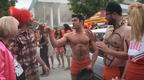 Ike Barinholtz, Rose Byrne, Seth Rogen, and Zac Efron in Neighbors 2: Sorority Rising (2016).  Photo courtesy Universal Pictures.