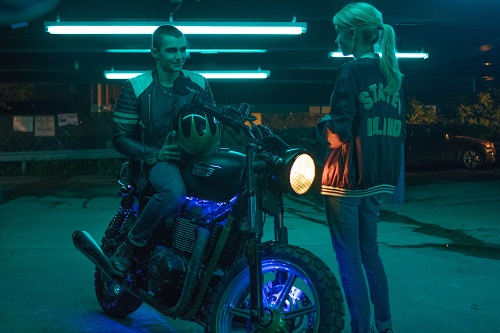 Ian (Dave Franco) and Vee (Emma Roberts) in NERVE. Photo Credit: Niko Tavernise.