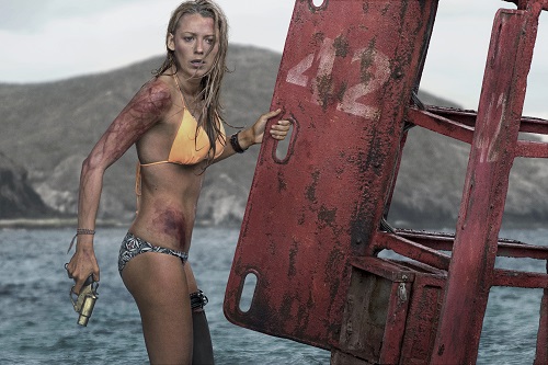 Nancy (Blake Lively) in Columbia Pictures' THE SHALLOWS. Photo credit: Vince Valitutti, courtesy Sony Pictures Entertainment. Nancy (Blake Lively) in Columbia Pictures' THE SHALLOWS. Photo credit: Vince Valitutti, courtesy Sony Pictures Entertainment.
