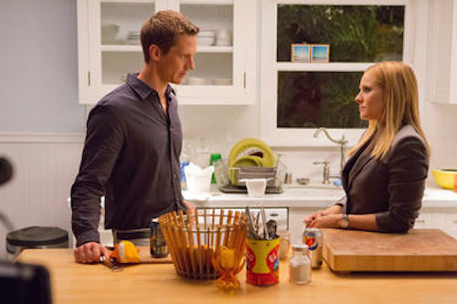 Jason Dohring as Logan Echolls and Kristen Bell as Veronica Mars in Veronica Mars.2014 Robert Voets / Warner Bros.