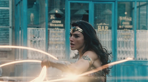 GAL GADOT as Diana in the action adventure WONDER WOMAN, a Warner Bros. Pictures release. Courtesy of Warner Bros. Pictures, © 2017 WARNER BROS. ENTERTAINMENT INC. AND RATPAC ENTERTAINMENT, LLC.