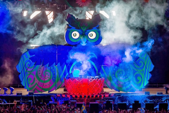 Under the Electric Sky (2014)