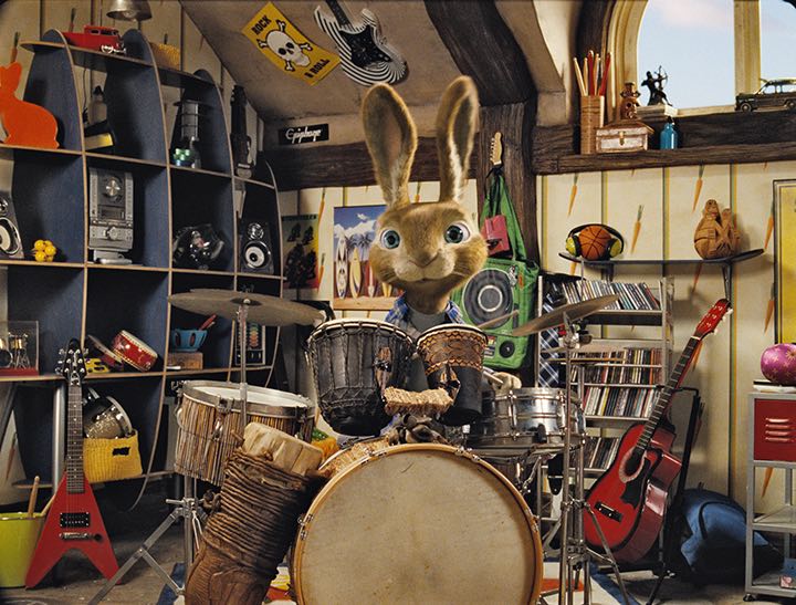 In Hop, the new live action/CG-animated comedy from the producers of Despicable Me and the director of Alvin and the Chipmunks, E.B. (voiced by RUSSELL BRAND), the teenage son of the Easter Bunny, is on a mission to save Easter.