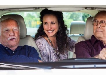 Chevy Chase, Richard Dreyfuss and Andie MacDowell in The Last Laugh Netflix